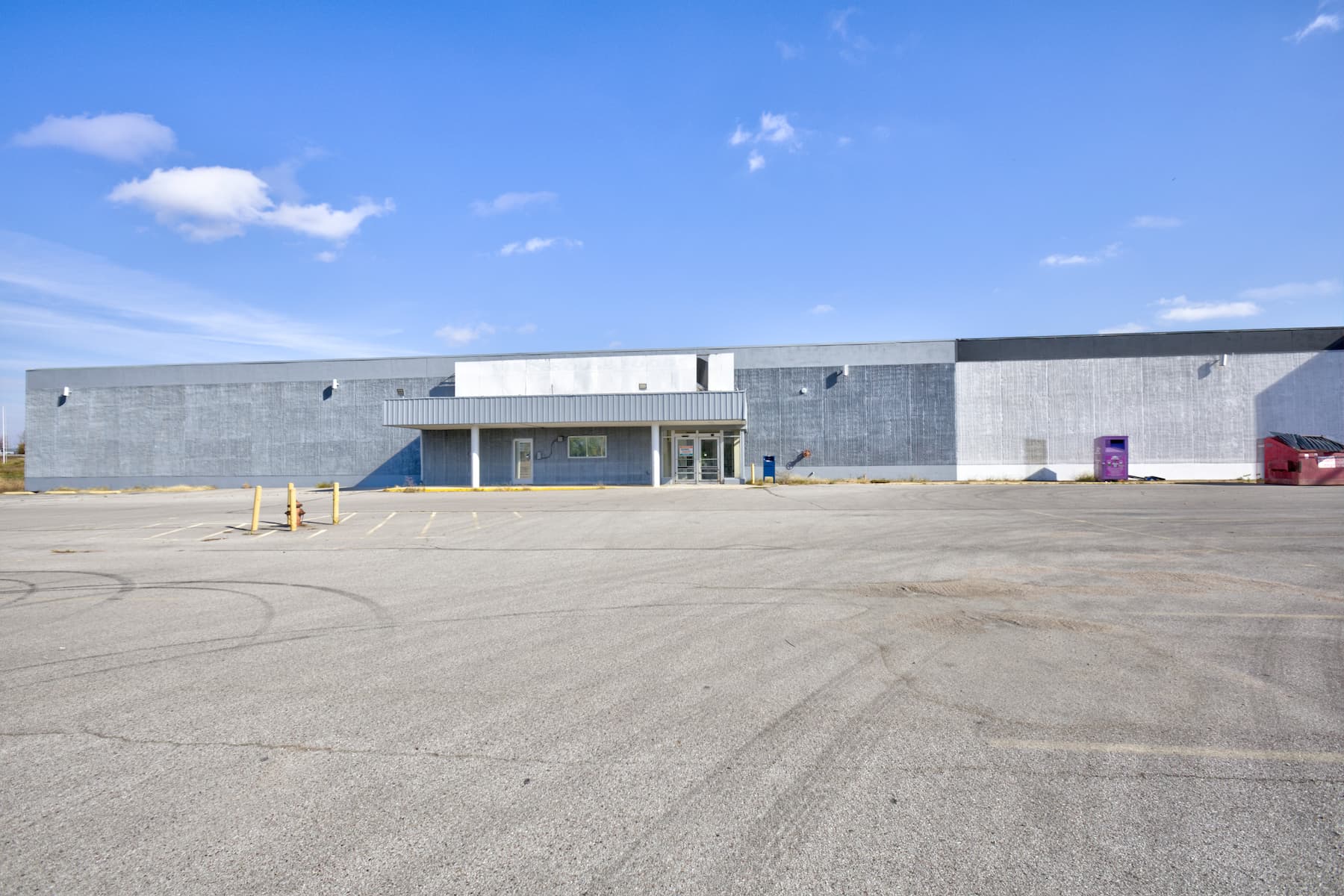 5401 Collinsville Rd, Illinois Warehouse
