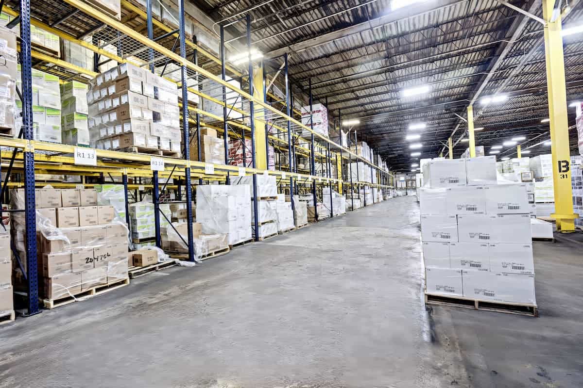 6301 N Broadway, St Louis MO Warehouse