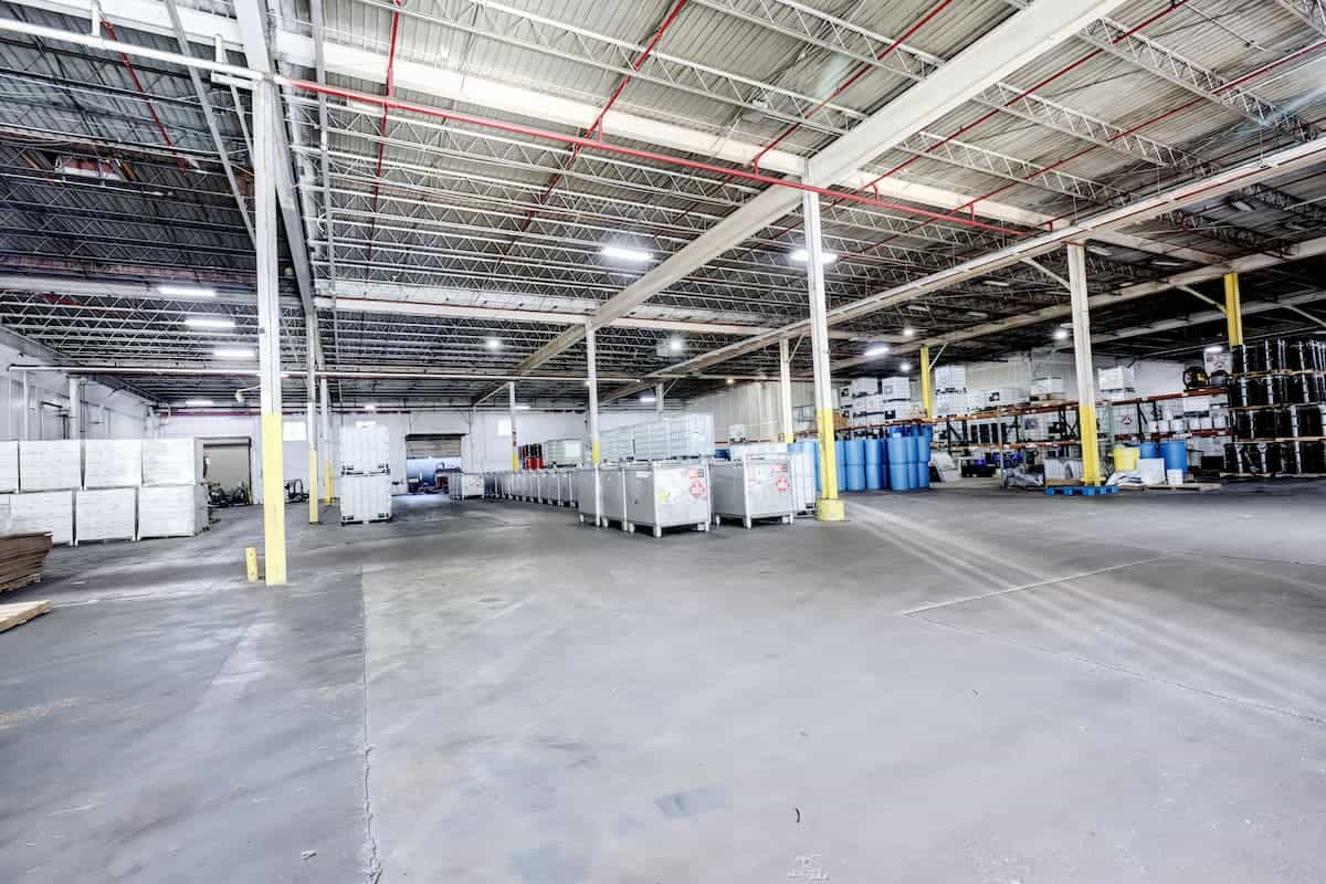 6301 N Broadway, St Louis MO Warehouse Hazmat Certified Storage